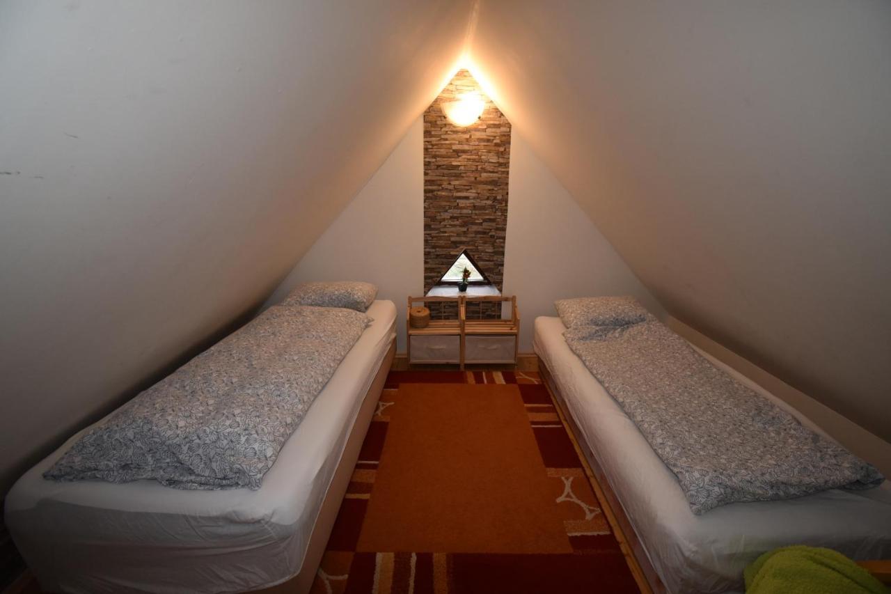 Apartmany Snezenka เดชท์เน ออร์ลิซกี โฮราค ภายนอก รูปภาพ